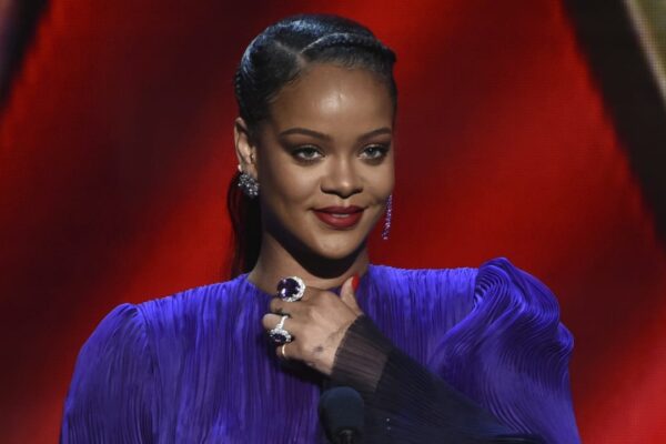 Rihanna to perform at the Apple Music Super Bowl Halftime Show